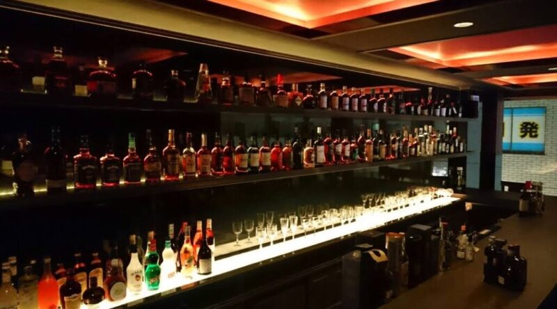 Classic & Mixology Cocktail Bar Dark Knight
